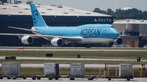 A Korean Air plane has been chartered to bring more than 300 South Korean workers home from the US