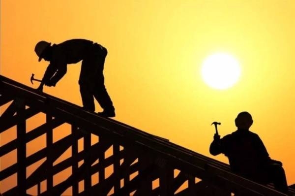The Ministry of Human Resources and Social Development, in coordination with the National Council for Occupational Safety and Health, announced the end of the three-month midday outdoor work ban.
