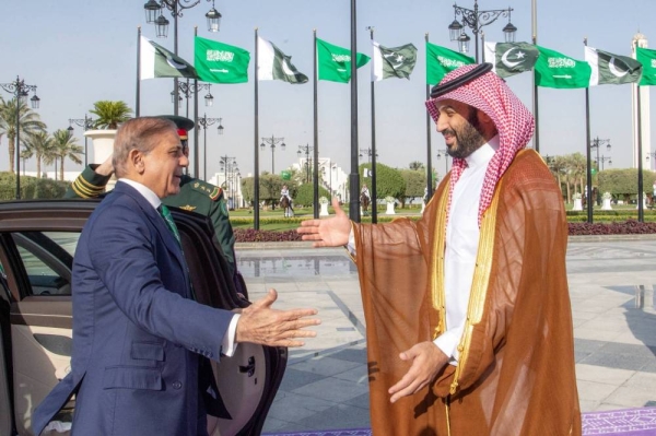 Saudi Crown Prince and Prime Minister Mohammed bin Salman receives Pakistani Prime Minister Muhammad Shehbaz Sharif in Riyadh on Wednesday.